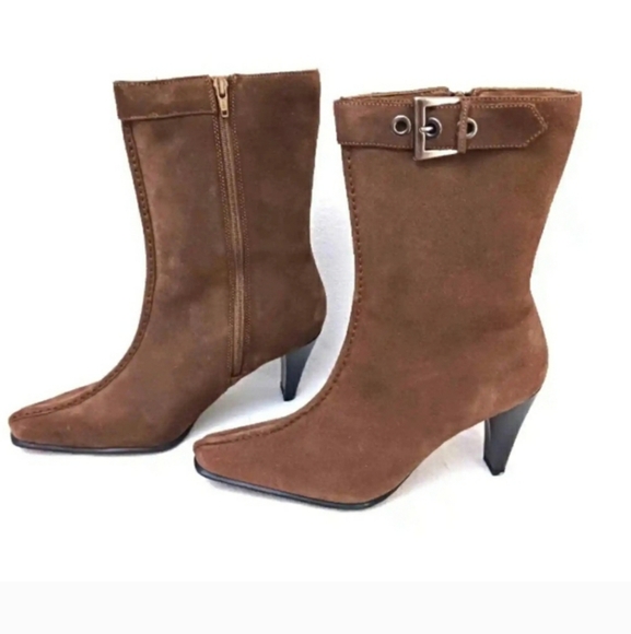 🎅 Christmas Clearance Sale - Mossimo Brown‎ Suede Boots. Size 9. - Picture 3 of 12